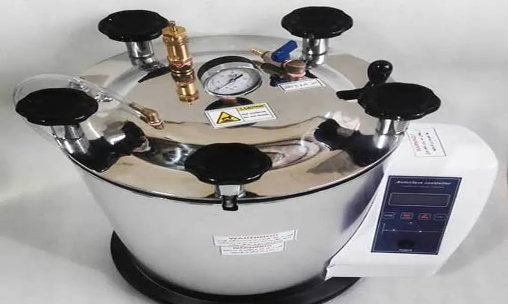 اتوکلاو آزمایشگاهی